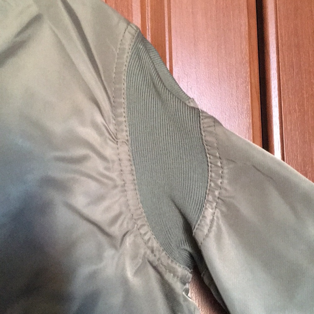 Jacket - Picture 4 of 9